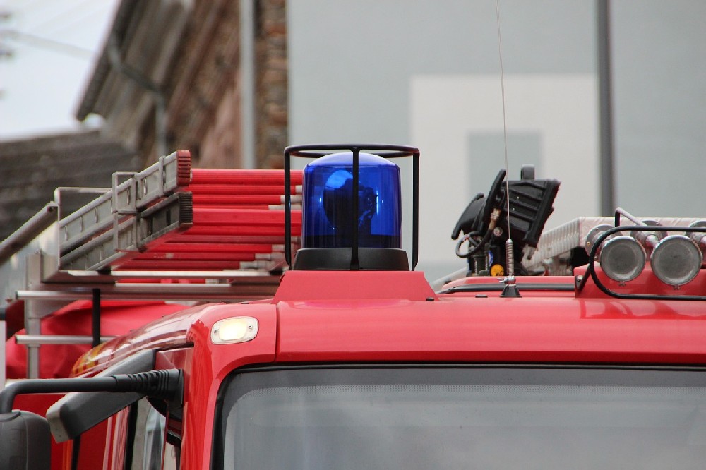 佛山汽車救援：24小時(shí)待命，讓愛車不再無助！