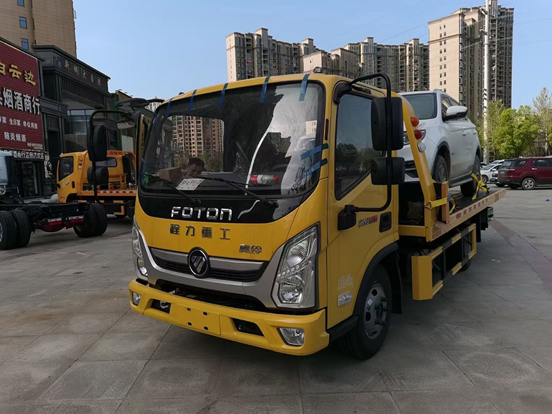 五常汽車雪地困境救援：專業服務，助您安全脫困